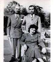 This image has an empty alt attribute; its file name is FrankScalisewifeandLuckyLuciano-1.jpg